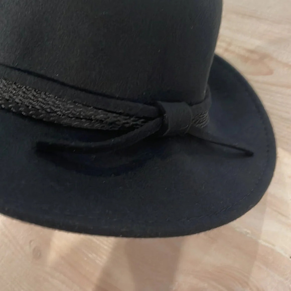 Nine West Black felt hat - Picture 8 of 9